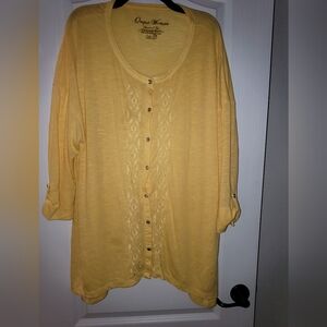 Woman's shirt